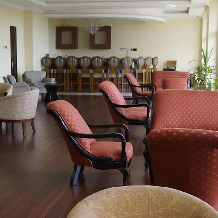 The White Rhino Hotel 니에리 외부 사진