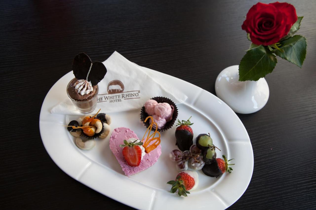 The White Rhino Hotel 니에리 외부 사진