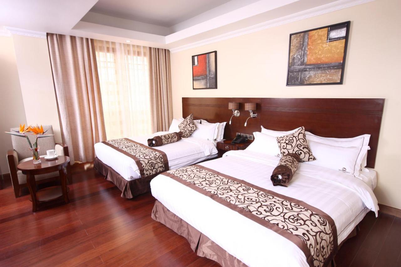 The White Rhino Hotel 니에리 외부 사진